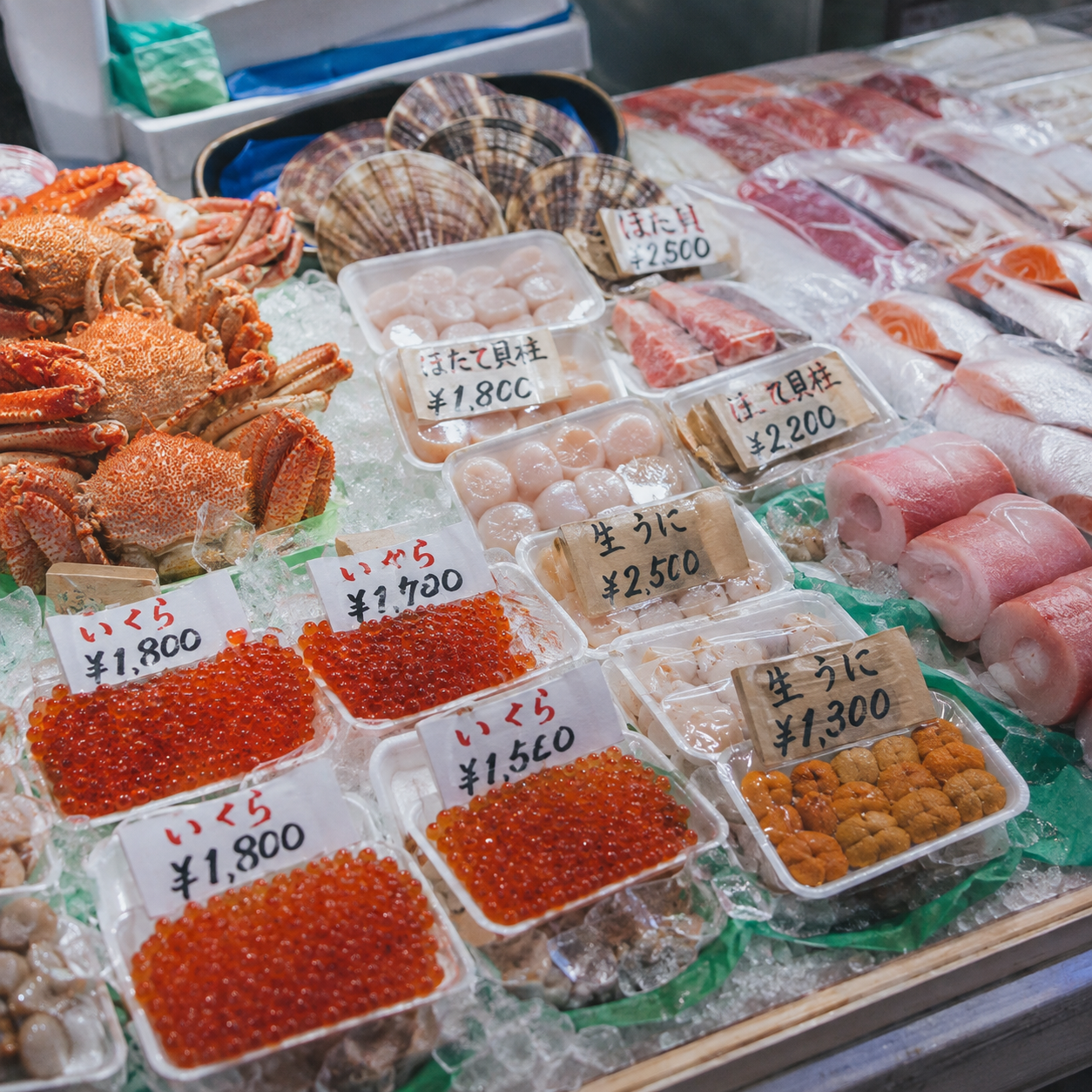 HOK-101-04 · fresh seafood on a market counter — 1:1